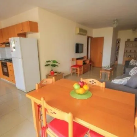 Apartman Beautiful 2-bed In Voróklini